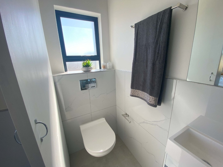 2 Bedroom Property for Sale in Table View Western Cape